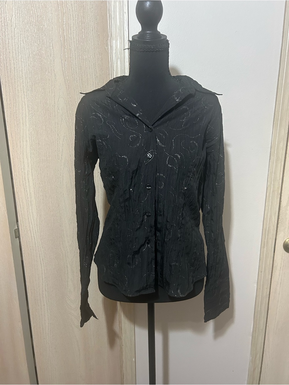 Women's Black Textured Button-Up Blouse with Subtle Swirl Detail